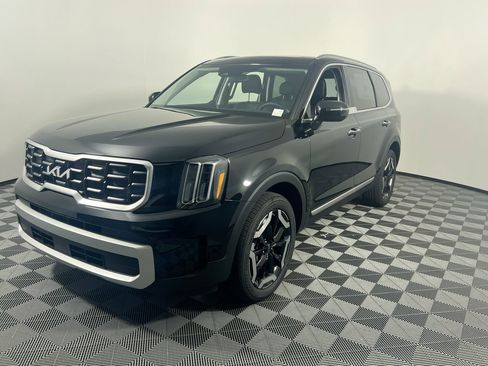 New 2025 Kia Telluride S image 8