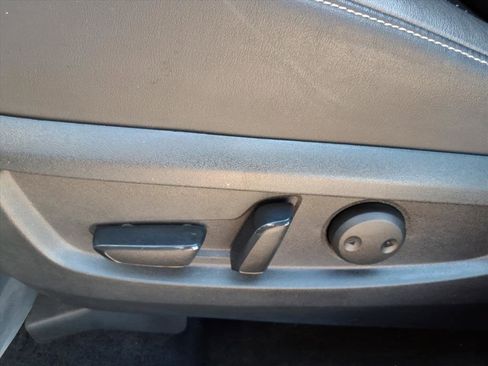 Used 2019 INFINITI QX50 Essential w/ Cargo Package image 22