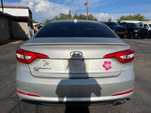 Used 2016 Hyundai Sonata SE FWD image 4