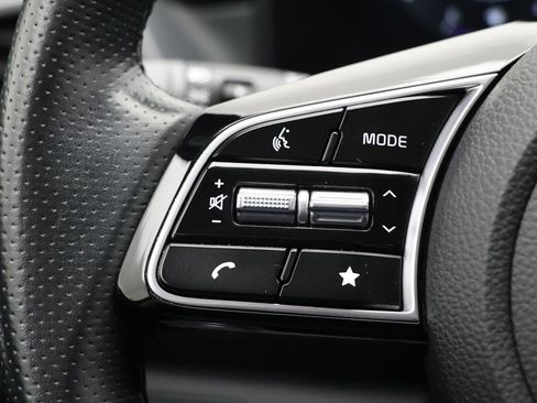 Used 2024 Kia Seltos SX image 19