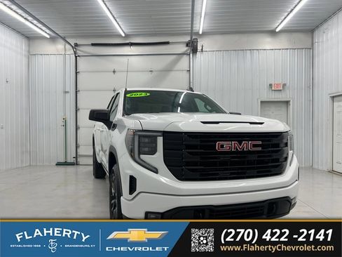 Used 2023 GMC Sierra 1500 Elevation AWD/4WD image 1