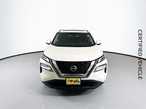 Certified 2022 Nissan Rogue SV w/ SV Premium Package FWD image 4