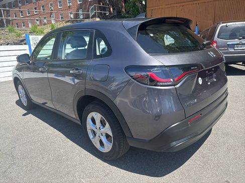 Used 2024 Honda HR-V LX image 9