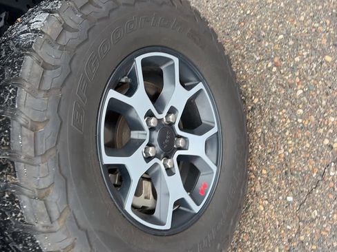 Used 2021 Jeep Wrangler Unlimited Rubicon w/ Cold Weather Group image 9