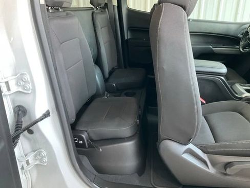 Used 2022 Chevrolet Colorado LT RWD image 21
