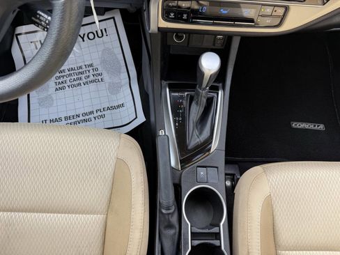 Used 2017 Toyota Corolla XLE FWD image 30