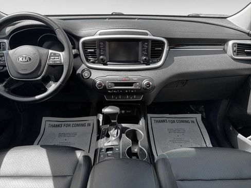 Used 2020 Kia Sorento EX AWD/4WD image 17