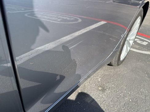 Used 2021 BMW 540i w/ Luxury Seating Package image 9