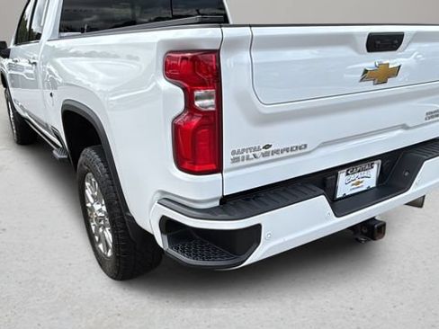 Used 2024 Chevrolet Silverado 2500 High Country w/ High Country Premium Package AWD/4WD image 40