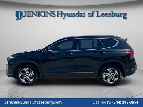Used 2023 Hyundai Santa Fe SEL w/ Winter Weather Package image 9