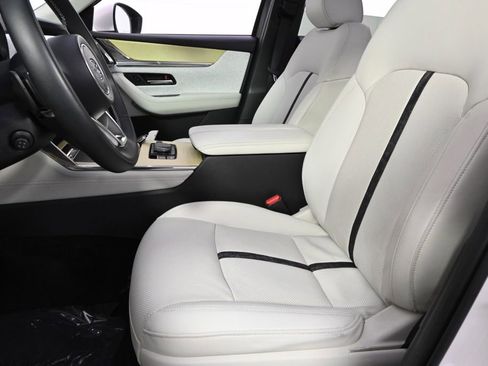 Certified 2025 MAZDA CX-90 3.3 Turbo S w/ Premium Plus image 13