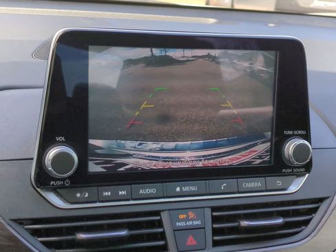 Used 2023 Nissan Altima 2.5 SV image 19