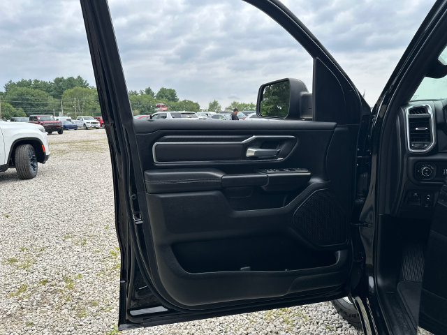 Used 2025 RAM 1500 Big Horn AWD/4WD image 23