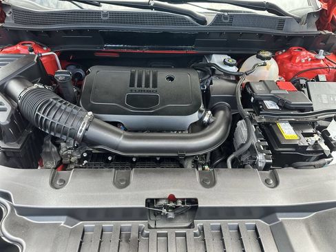 Used 2025 Chevrolet Blazer LT FWD image 33