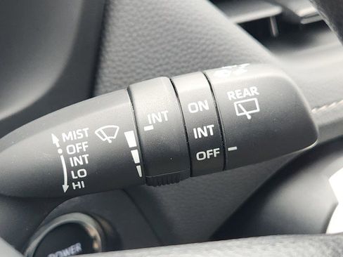 Used 2025 Toyota RAV4 XLE image 37