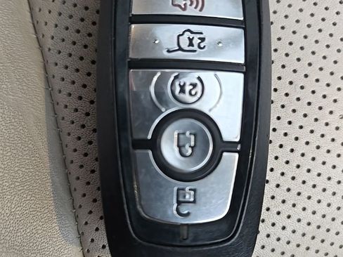 Used 2022 Ford Expedition Platinum image 46