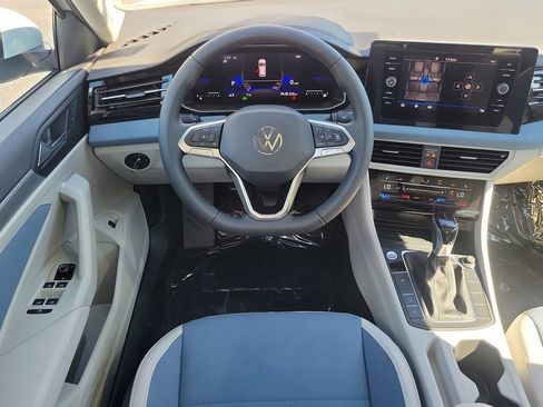 New 2025 Volkswagen Jetta SE image 13