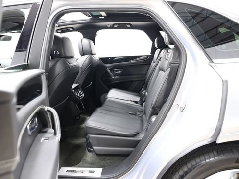 Used 2018 Bentley Bentayga Onyx Edition AWD/4WD image 54