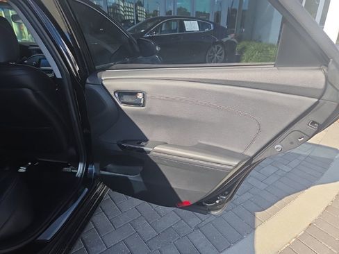 Used 2018 Toyota Avalon XLE image 27