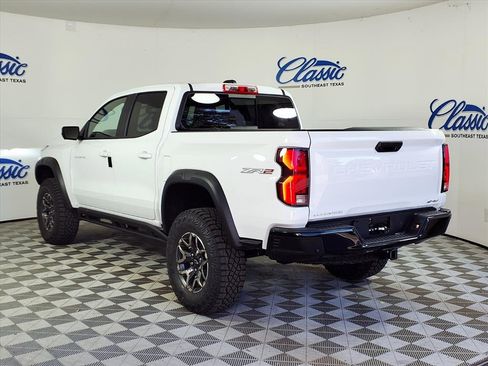 New 2026 Chevrolet Colorado ZR2 w/ Technology Package image 2