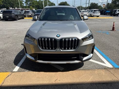 Used 2025 BMW X1 xDrive28i w/ Convenience Package AWD/4WD image 5