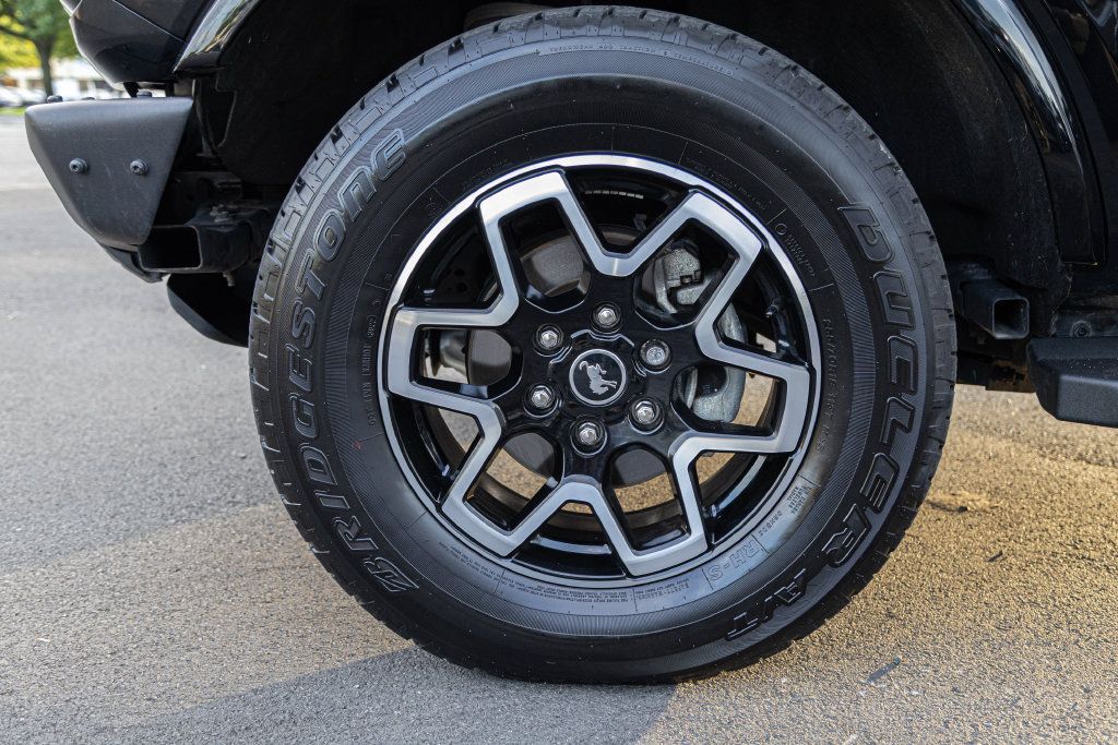 Used 2022 Ford Bronco Outer Banks AWD/4WD image 12