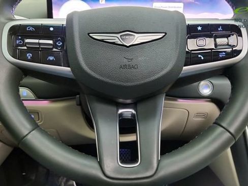 Used 2025 Genesis GV80 2.5T Advanced AWD/4WD image 40