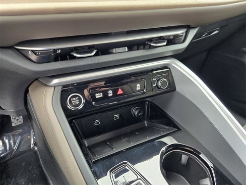 New 2025 Audi Q5 2.0T Premium Plus image 23