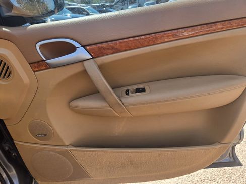 Used 2009 Porsche Cayenne AWD/4WD image 25