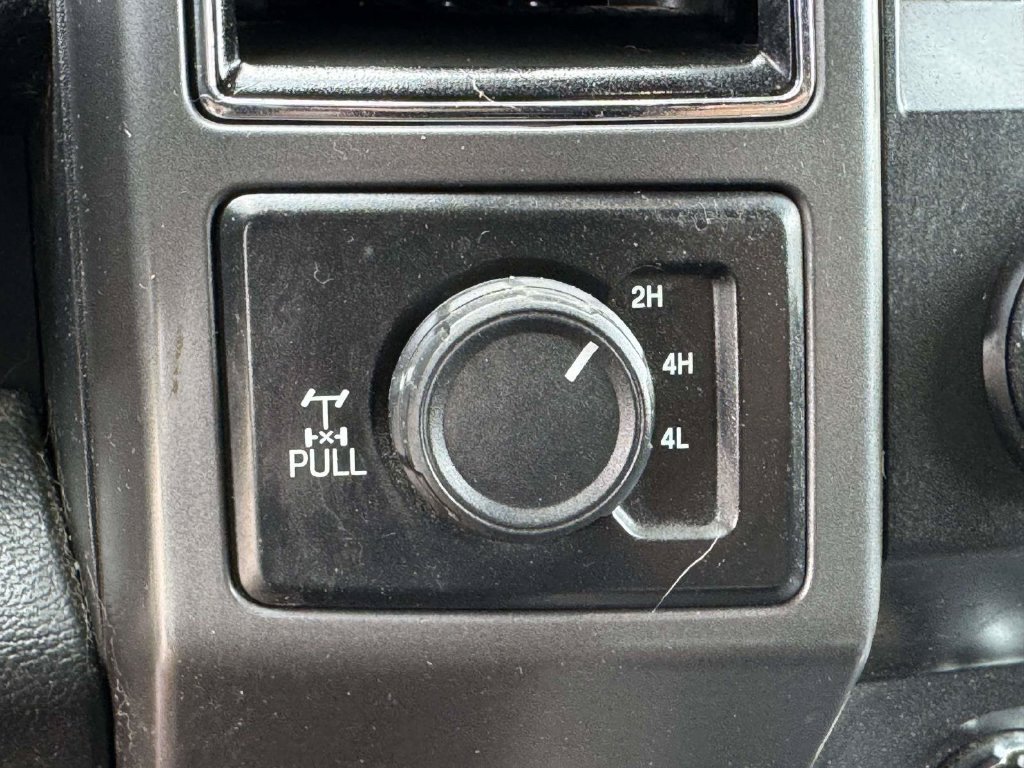 Used 2019 Ford F150 XLT w/ Equipment Group 302A Luxury AWD/4WD image 9