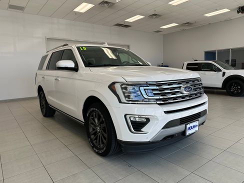 Used 2019 Ford Expedition Limited w/ Equipment Group 301A AWD/4WD image 4