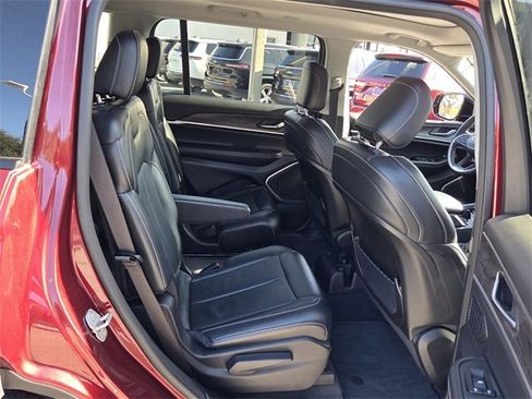 Used 2021 Jeep Grand Cherokee L Limited image 18