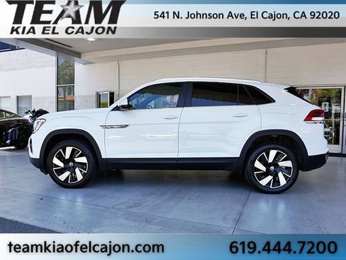 Used 2024 Volkswagen Atlas Cross Sport SE FWD image 6