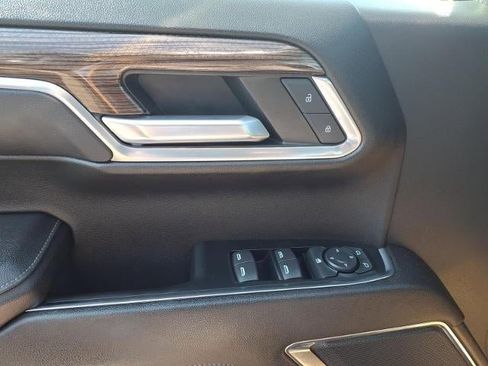 Used 2023 Chevrolet Silverado 1500 LT AWD/4WD image 16