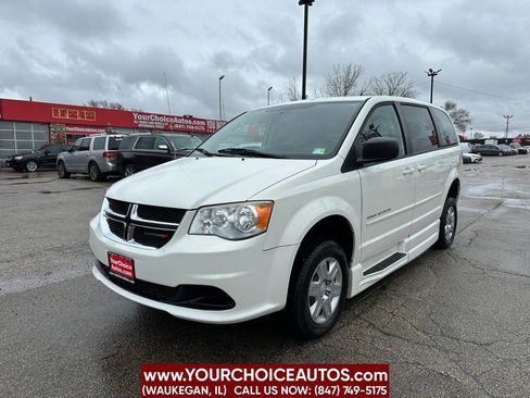 Used 2012 Dodge Grand Caravan SE image 2