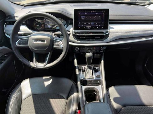 Certified 2022 Jeep Compass Latitude w/ Convenience Group AWD/4WD image 14