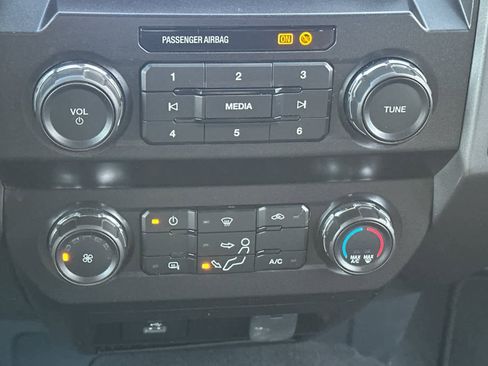 Used 2022 Ford F250 XLT image 22