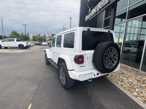 Used 2024 Jeep Wrangler High Altitude AWD/4WD image 8