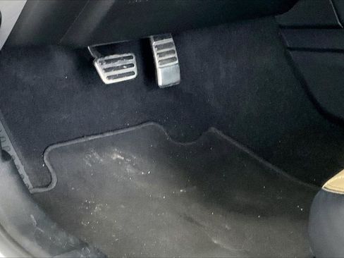 Used 2020 Ford Mustang Premium image 22