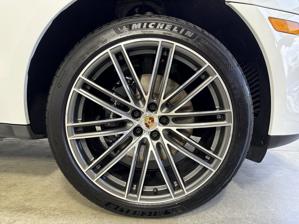 Certified 2026 Porsche Macan S AWD/4WD image 15