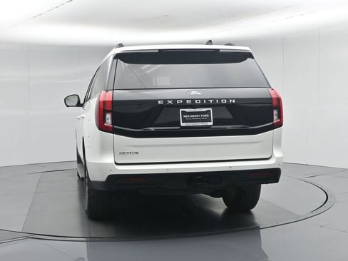 Certified 2025 Ford Expedition Active AWD/4WD image 40