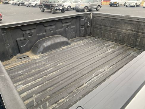 Used 2021 Chevrolet Silverado 2500 LT w/ Convenience Package image 10