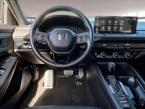 Used 2023 Honda Accord Sport image 8