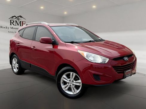 Used 2011 Hyundai Tucson GLS FWD image 1