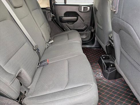 Used 2021 Jeep Wrangler Unlimited Sport S image 20