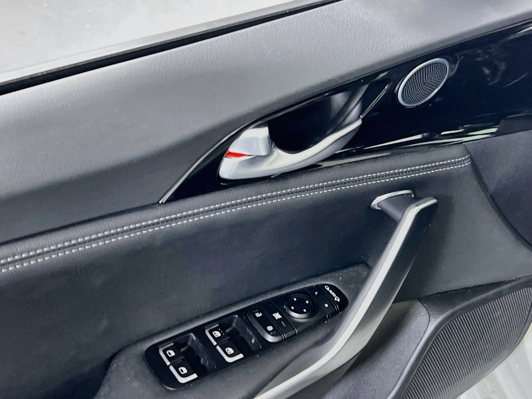 Used 2023 Kia Stinger GT-Line AWD/4WD image 18