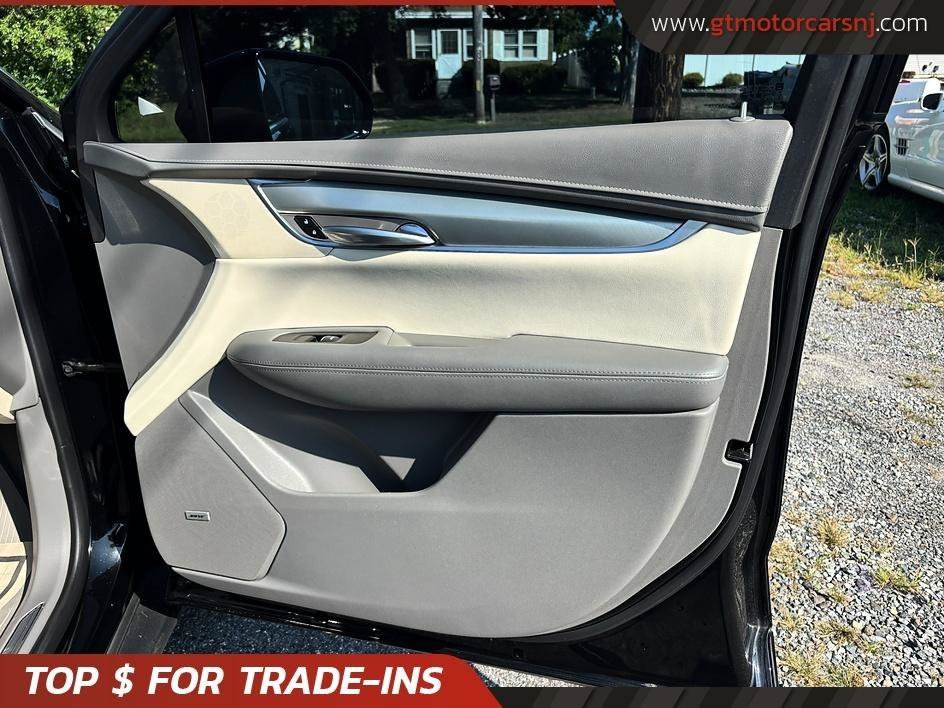 Used 2018 Cadillac XT5 Luxury w/ Driver Awareness Package AWD/4WD image 28
