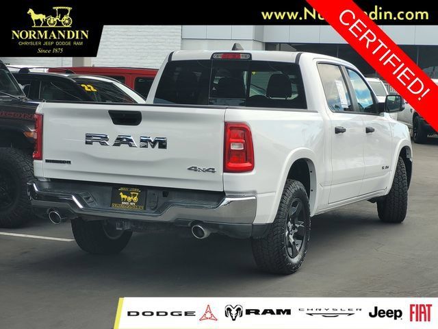 Used 2025 RAM 1500 Big Horn AWD/4WD image 4