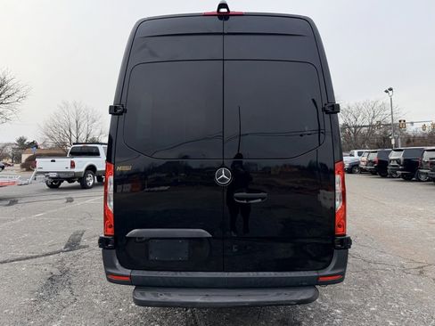Used 2020 Mercedes-Benz Sprinter 3500 image 6