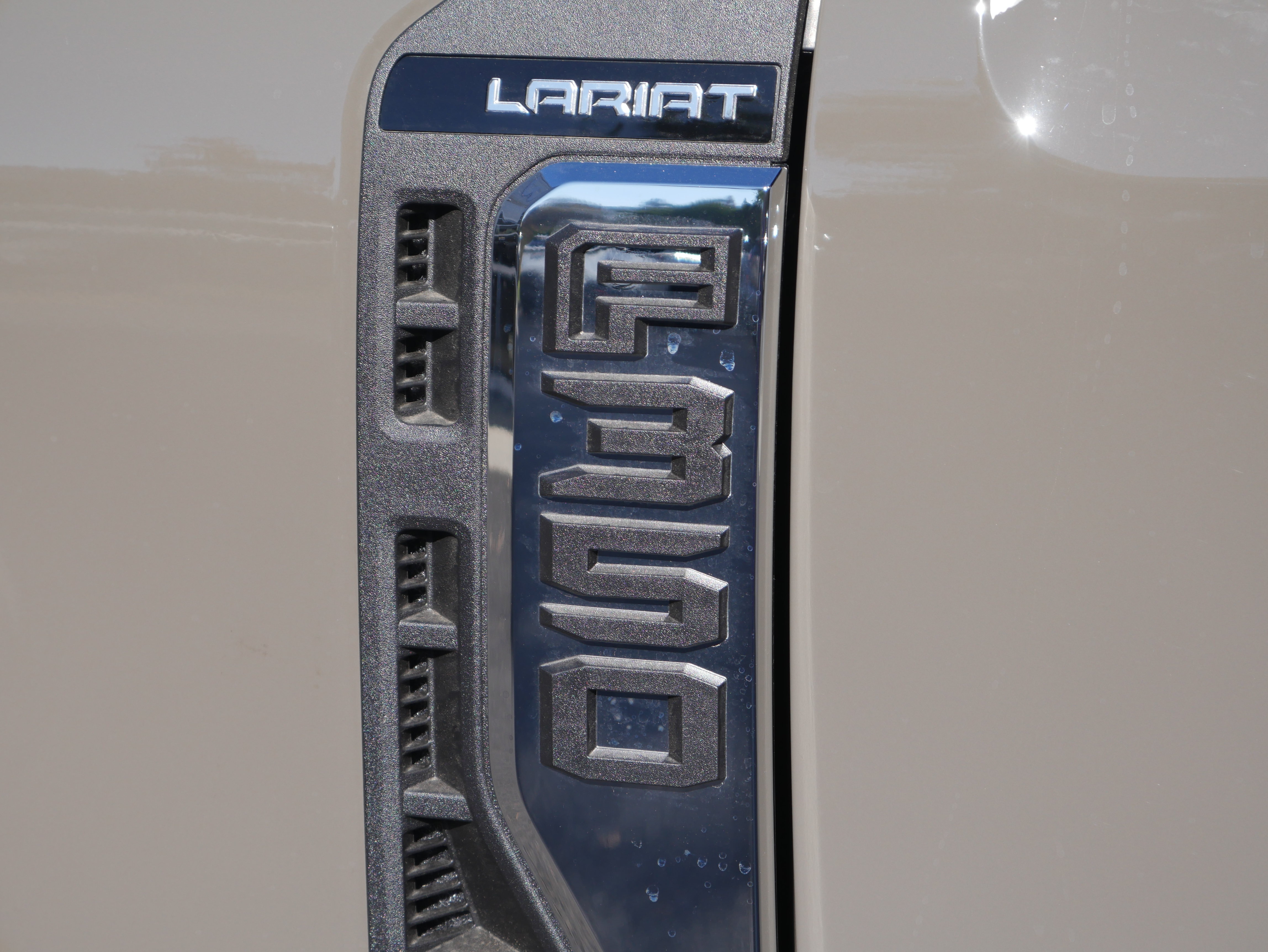 New 2027 Ford F350 Lariat w/ Tremor Off-Road Package AWD/4WD image 21